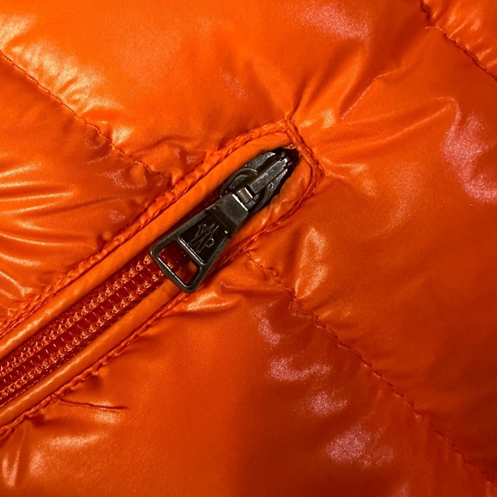 MONCLER kids puff jacket in orange - Picture 6 of 17